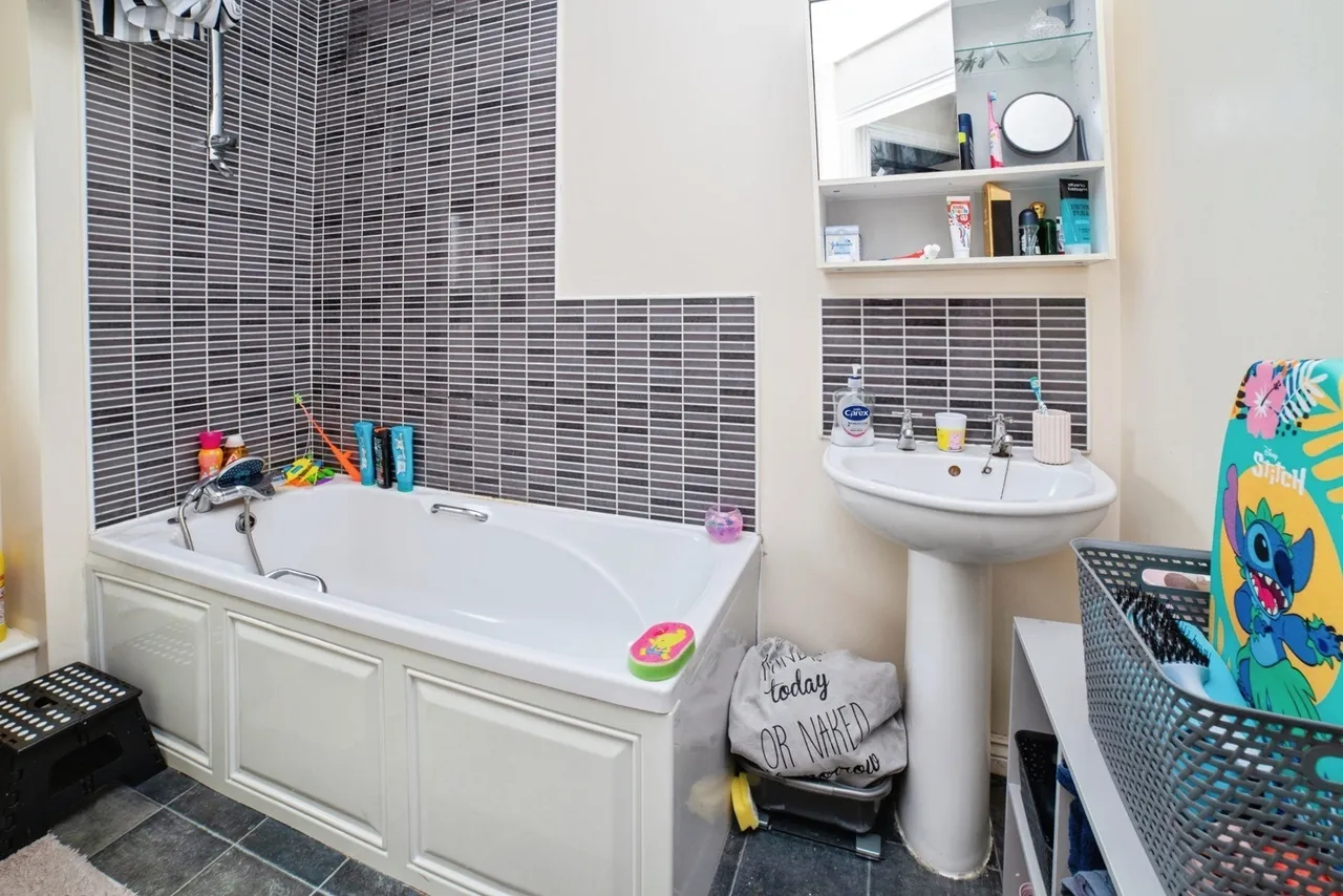 Kings Walk, Mansfield, NG18, photo 13