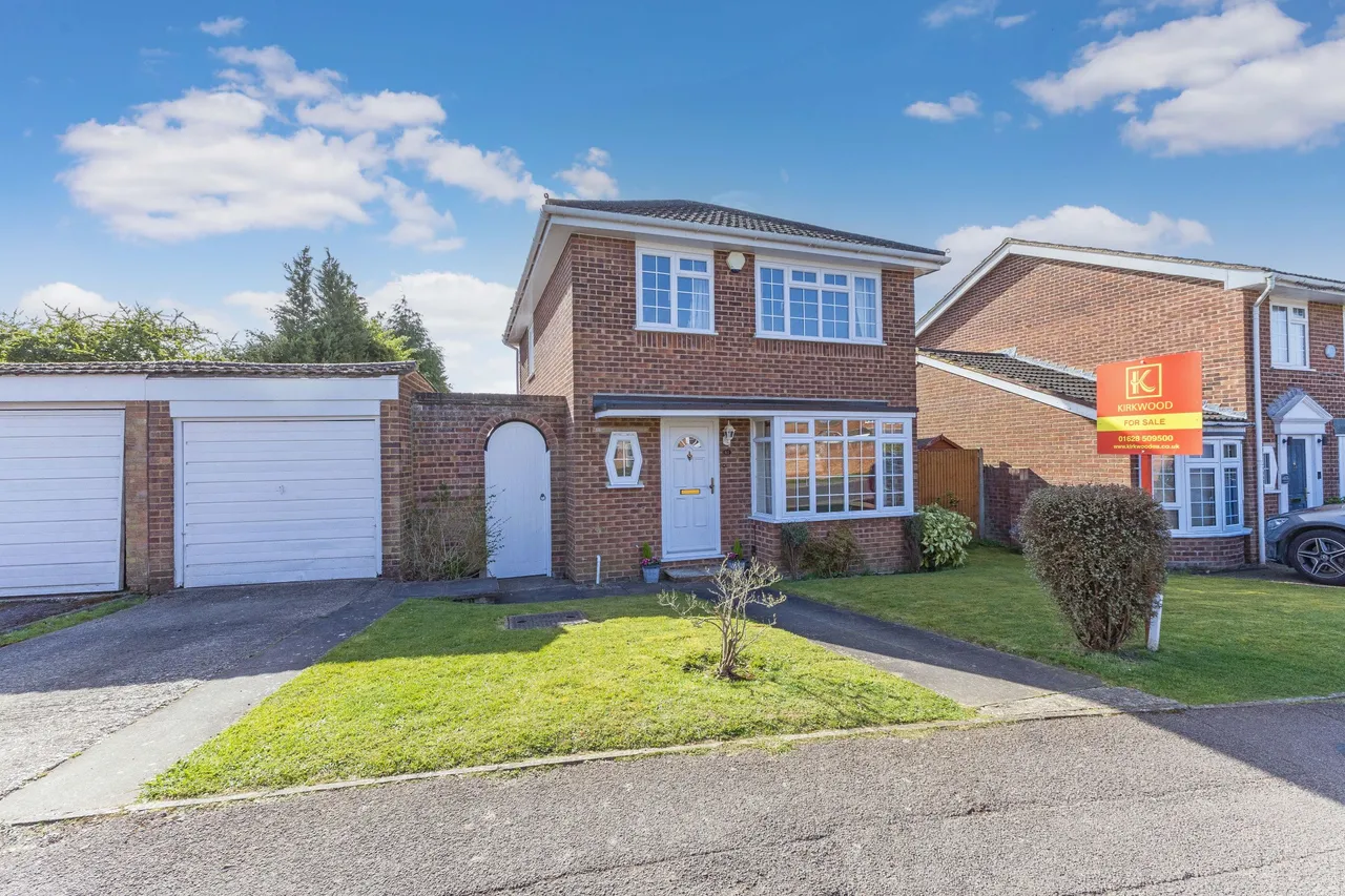 Cranbrook Drive, Maidenhead, Berkshire, photo 2