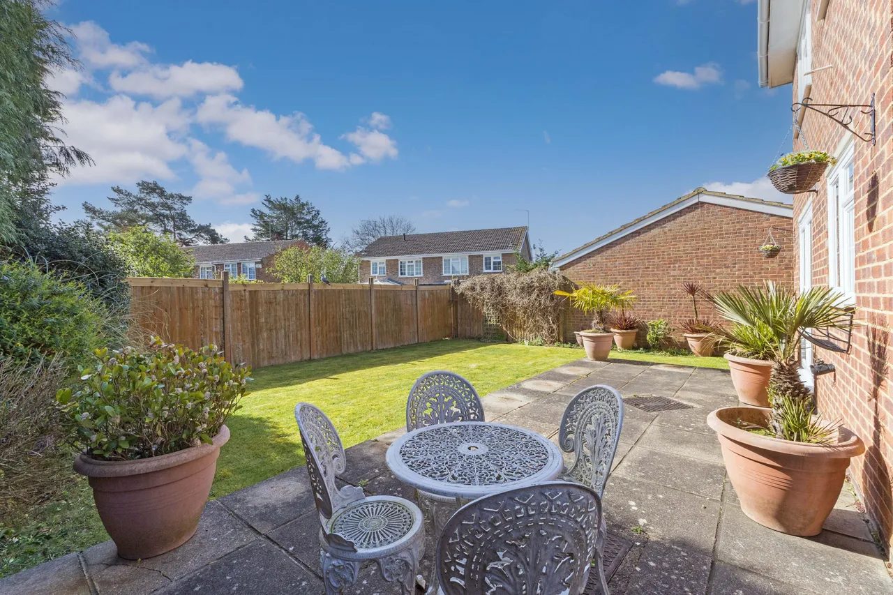 Cranbrook Drive, Maidenhead, Berkshire, photo 21
