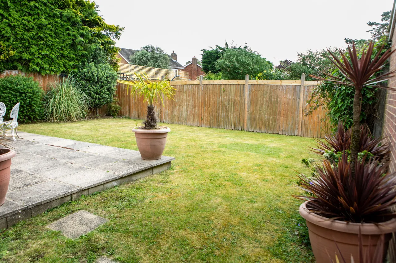 Cranbrook Drive, Maidenhead, Berkshire, photo 24