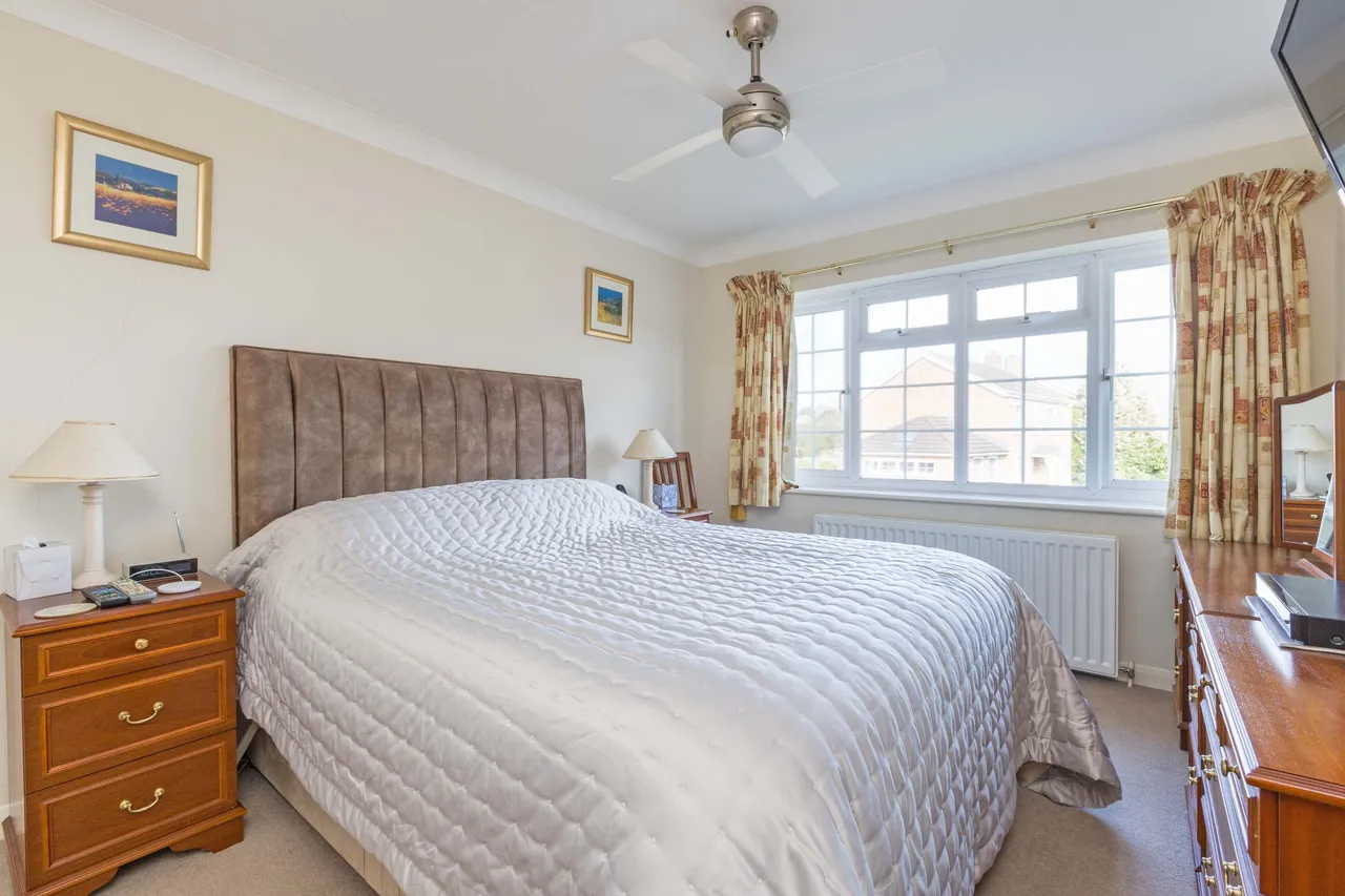 Cranbrook Drive, Maidenhead, Berkshire, photo 15