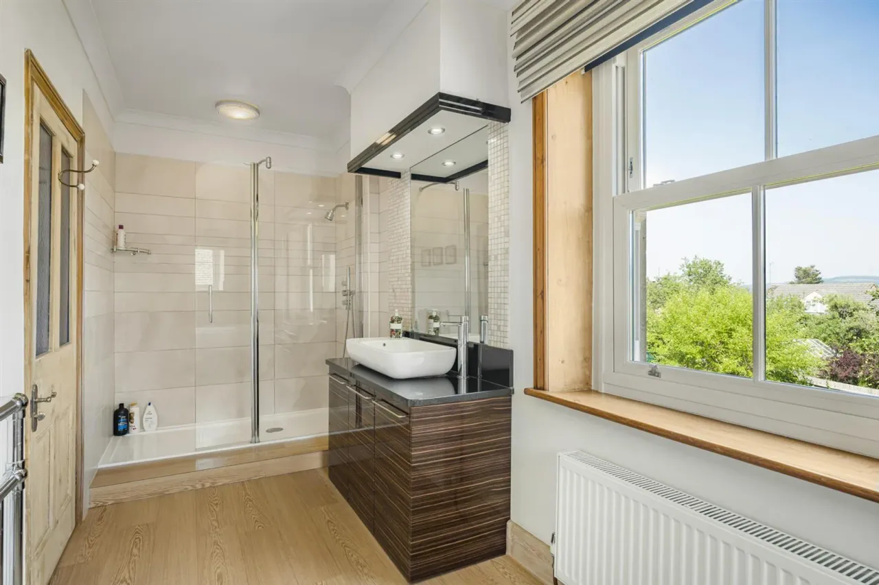 Gretton Road, Winchcombe, Cheltenham, photo 19