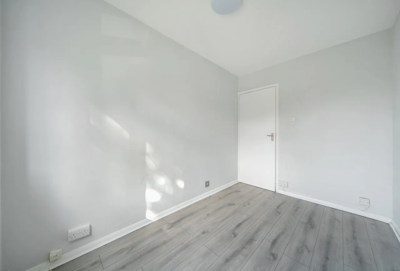 Ross Road, Wallington, SM6 8QN, photo 9