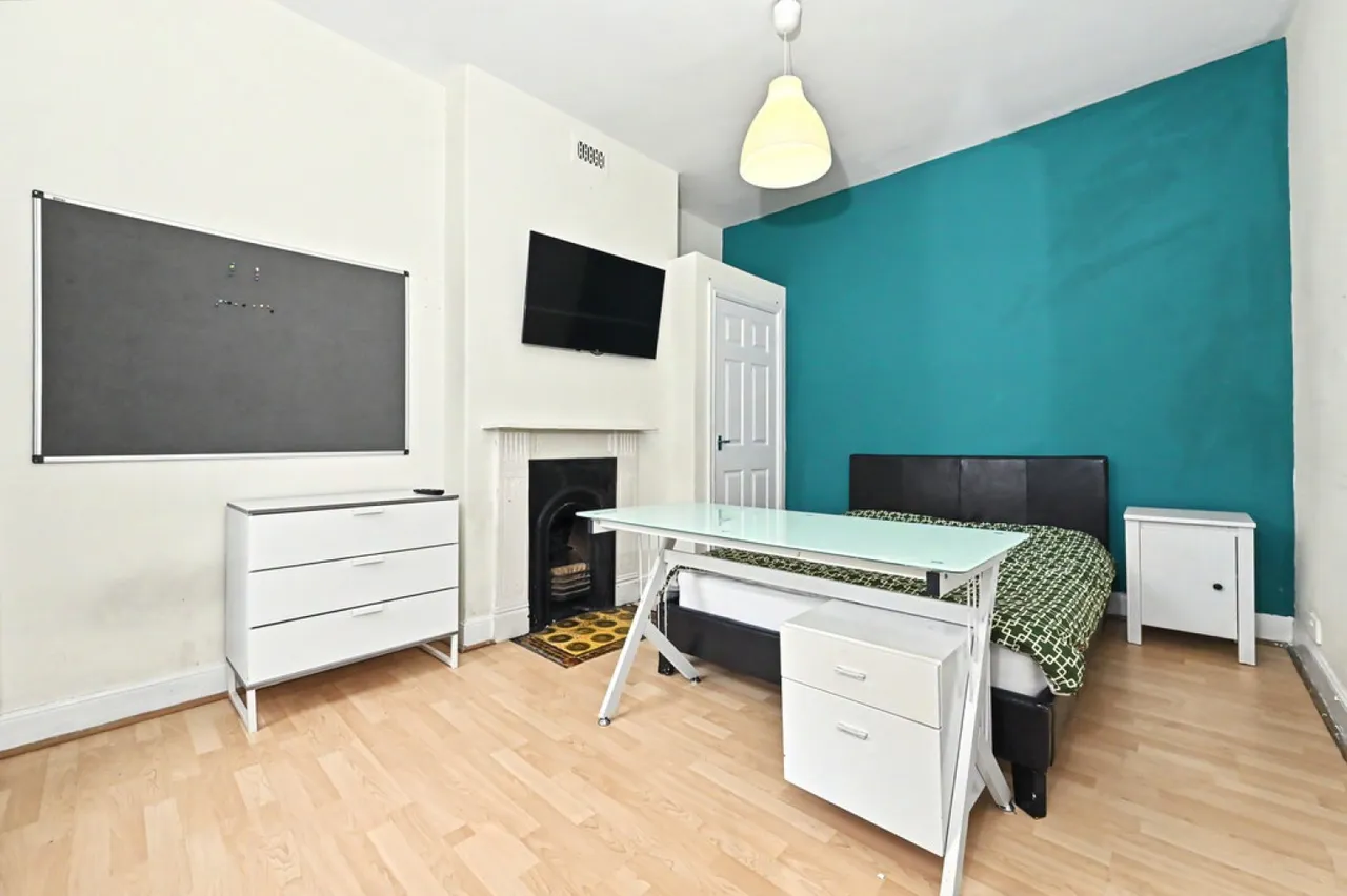 Cauldon Road, Shelton, Stoke-on-Trent, photo 12
