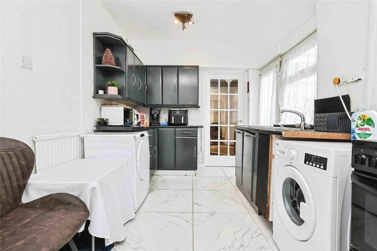 Kingsbury Road, Erdington, B24, photo 14