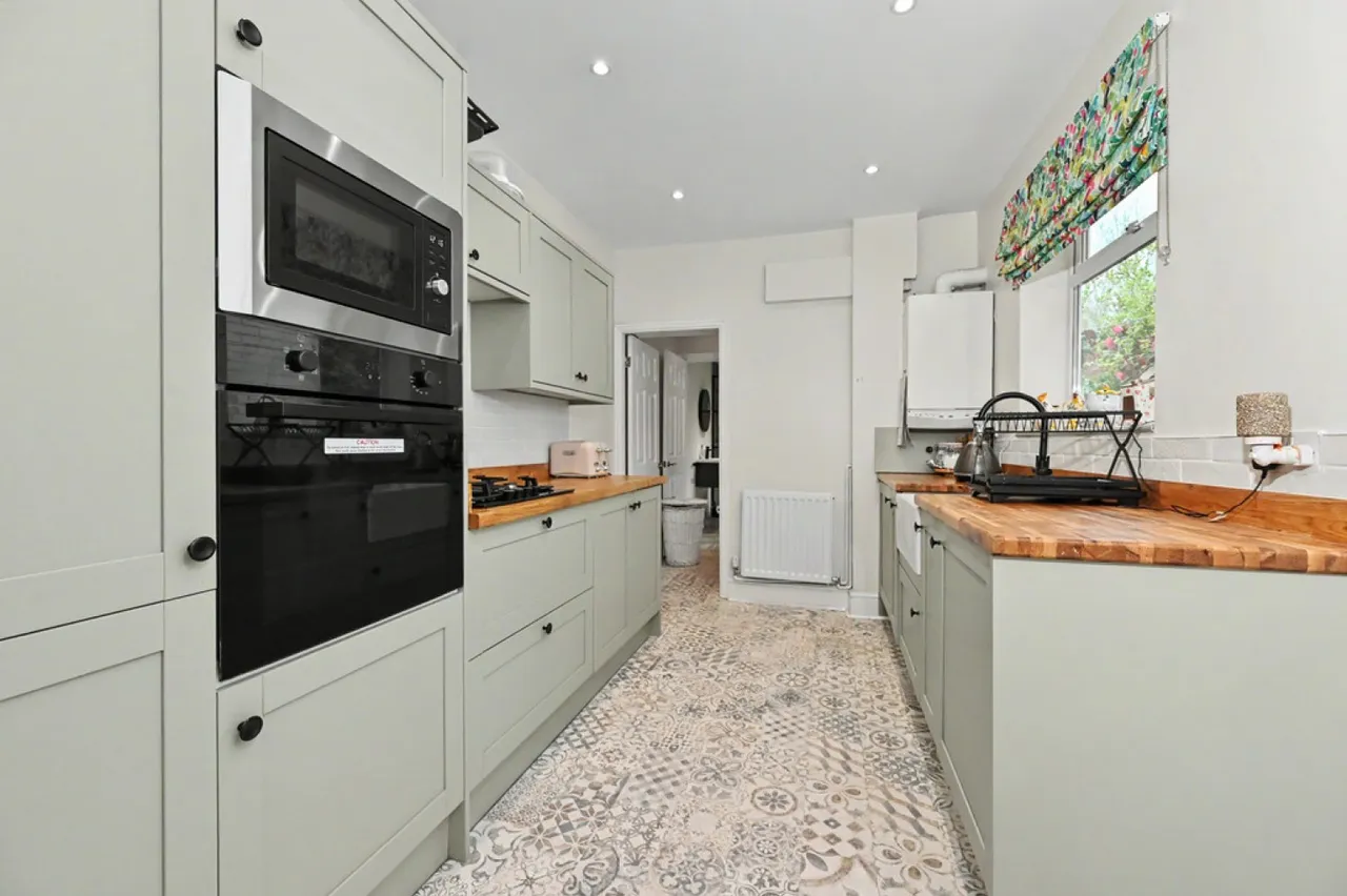 Spring Villas, Longton, Stoke-on-Trent, photo 6