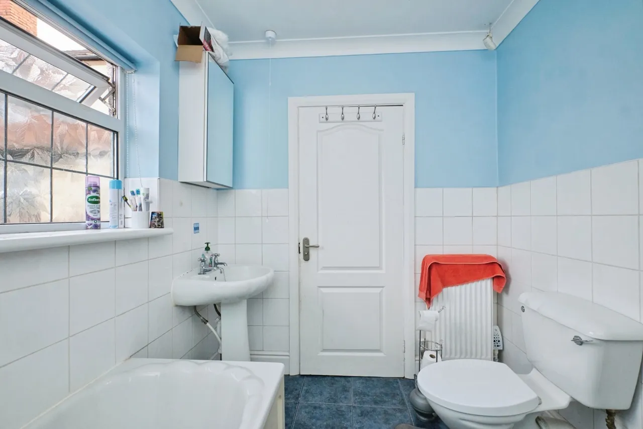 Grange Avenue, Birmingham, B8, photo 17
