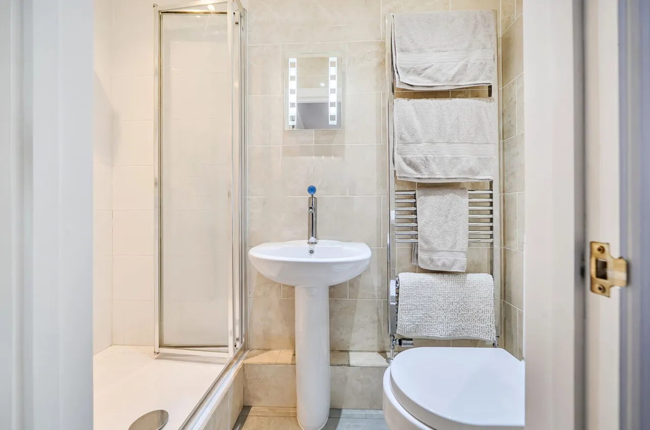 Sandgate Hill, Sandgate, CT20, photo 13
