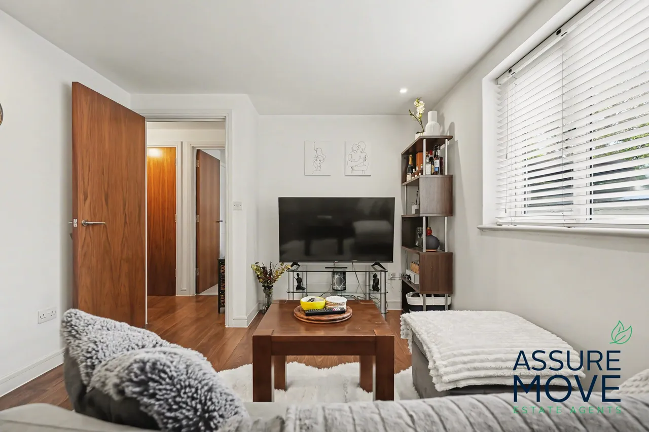 Flat 3, Vesta House, Barnet, 25 Great North Road, EN5 1EJ, photo 6