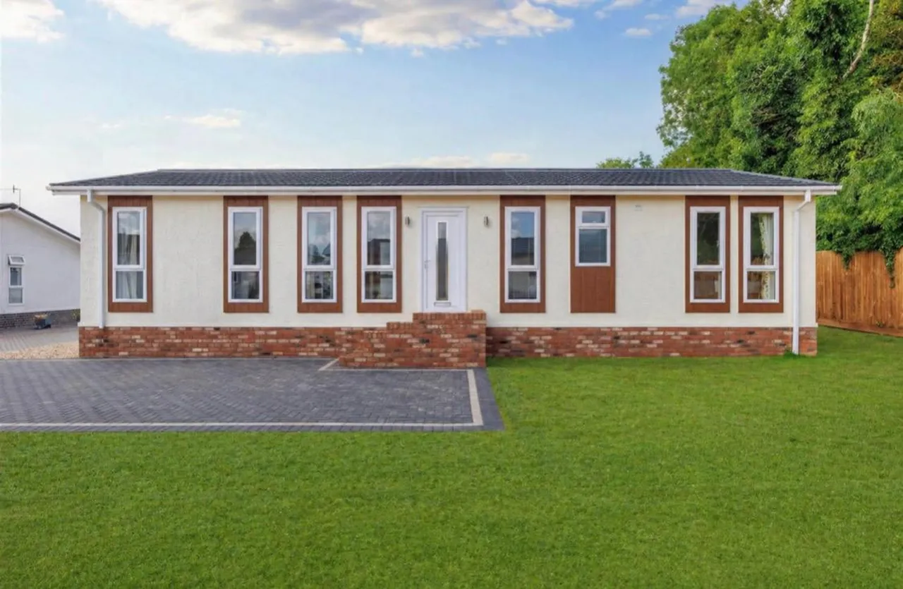 Willow Park, Station Road, Salford Priors, Evesham, WR11, photo 15