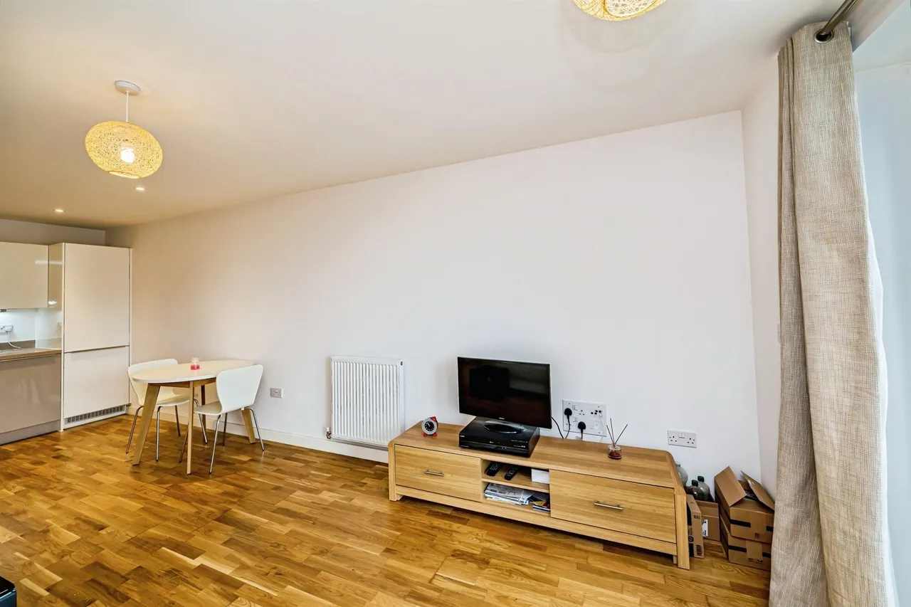 Windsor Road, Slough, SL1, photo 13