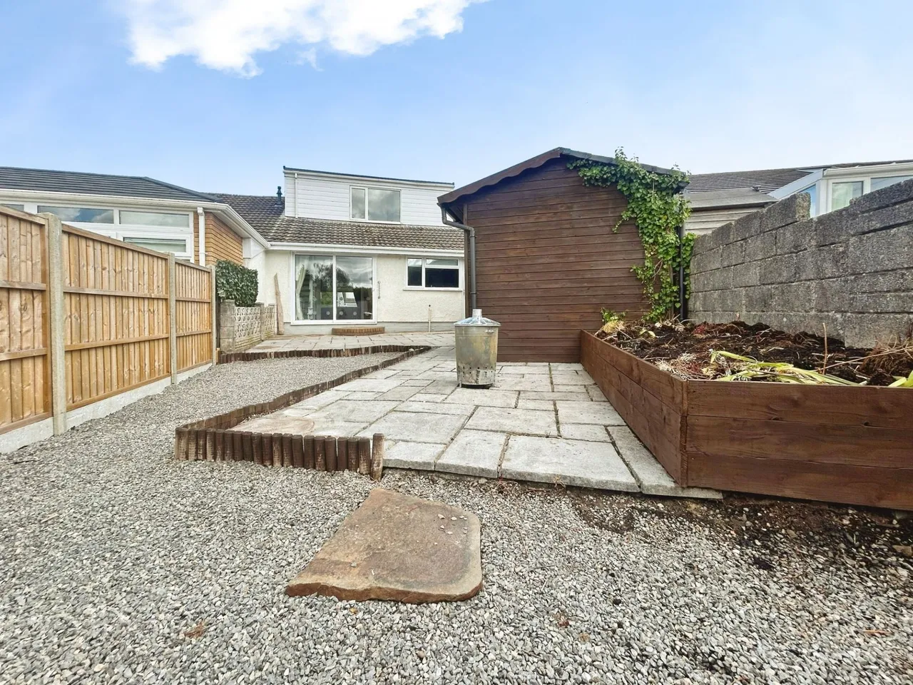 Manor Park, Bridgend, CF35, photo 5