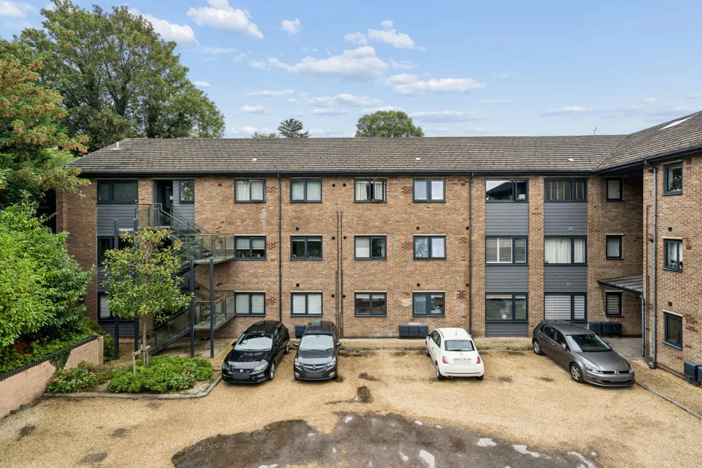 Brookfield Road Wooburn Green, High Wycombe HP10 0QA, photo 17