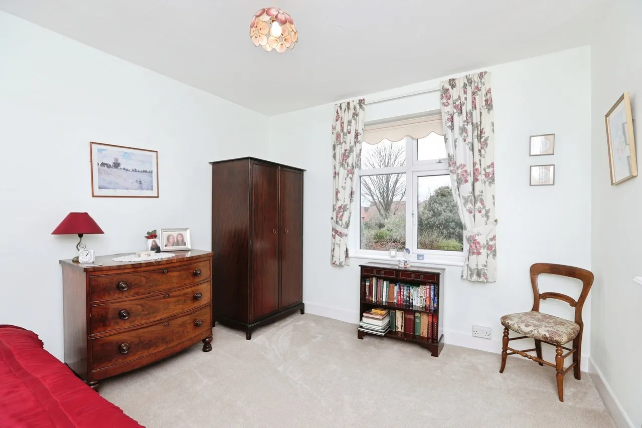 Borden Lane, Sittingbourne, Kent, ME10, photo 9