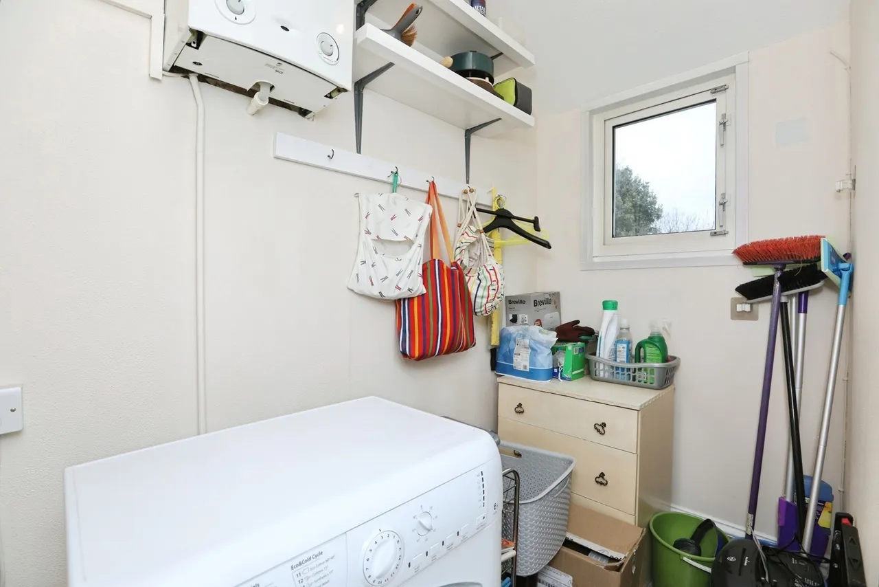 Borden Lane, Sittingbourne, Kent, ME10, photo 14