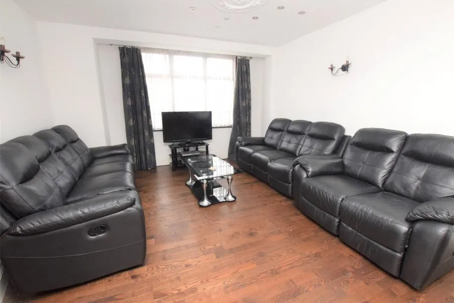 Jubilee Avenue, Romford, RM7, photo 7