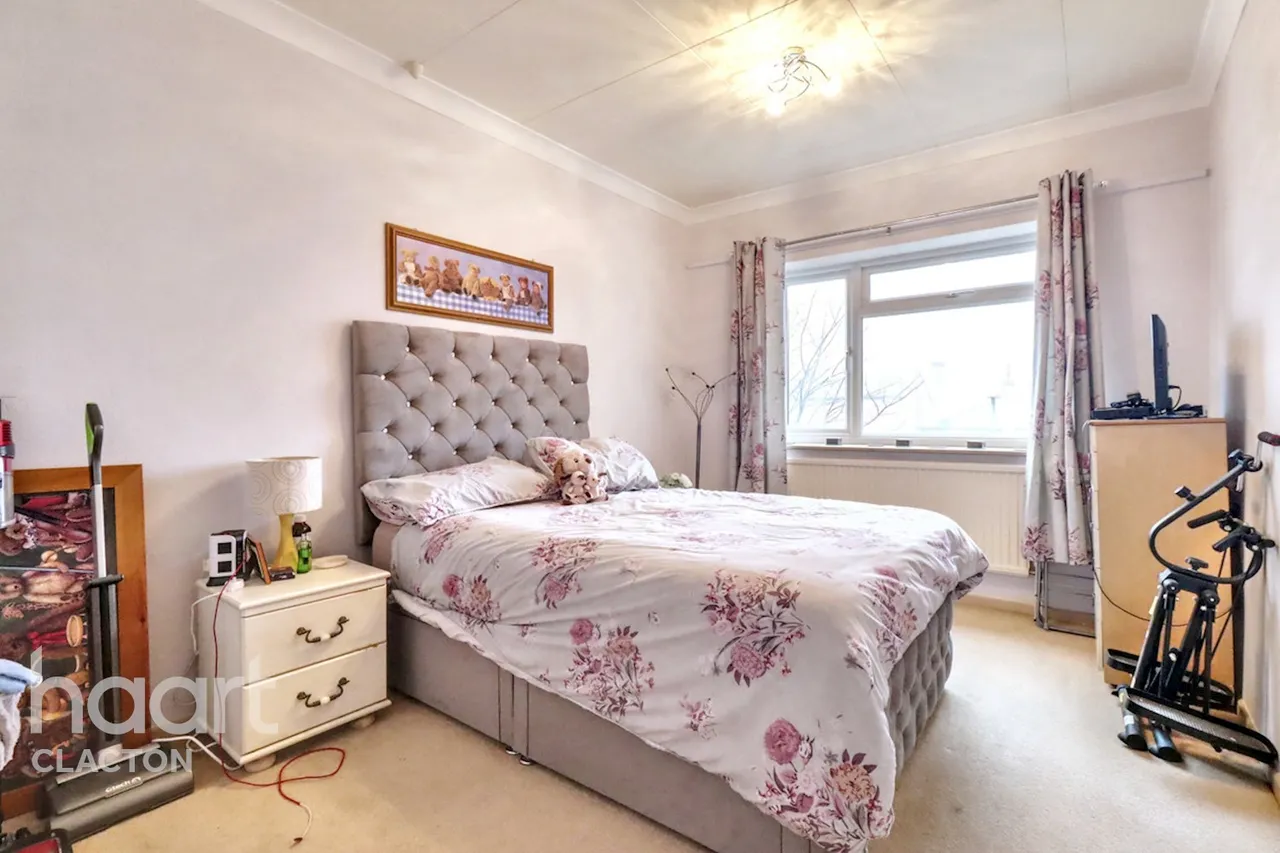 The Parade, Walton On The Naze, CO14, photo 4