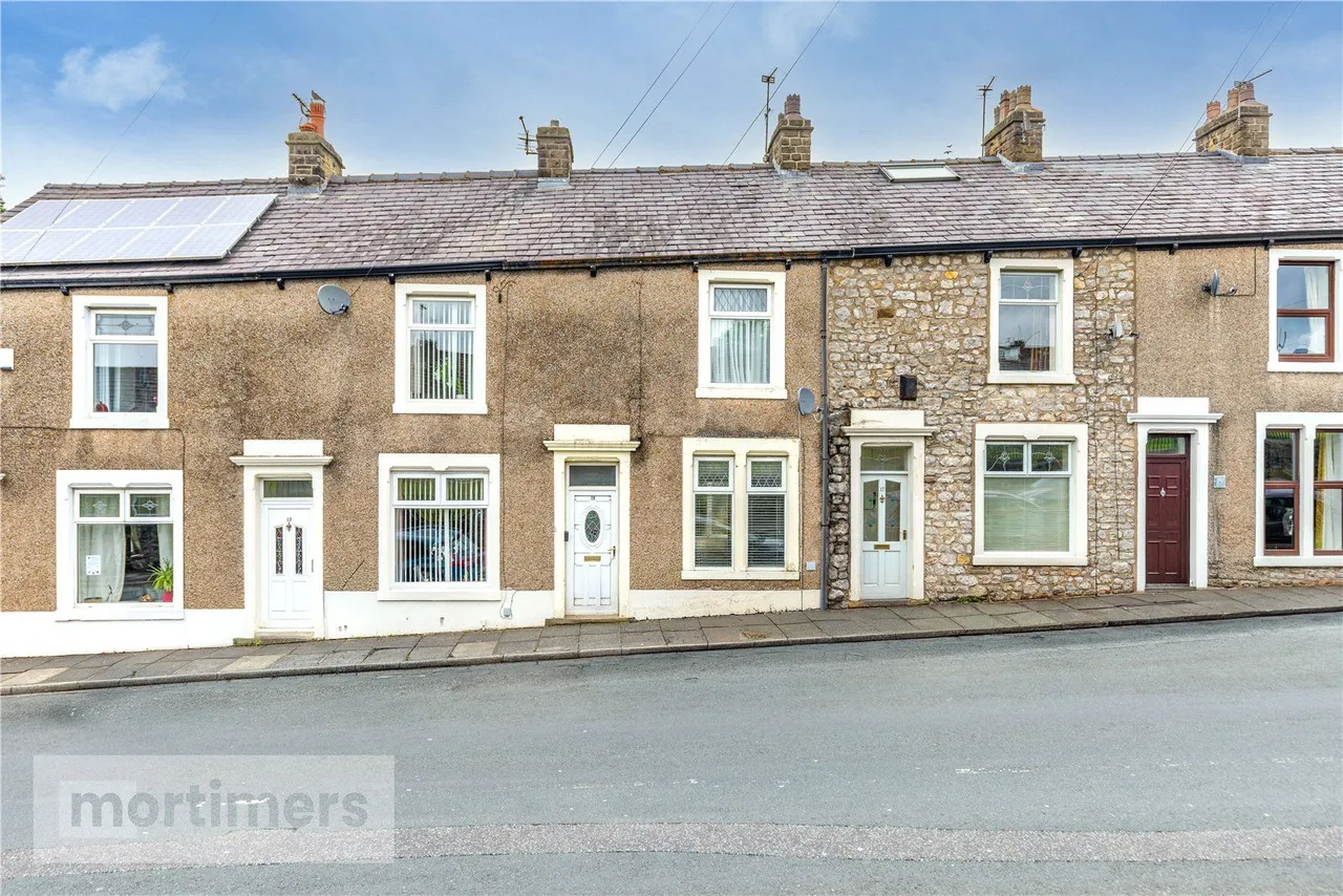 2 bed house for sale, Pendle Road, Clitheroe, BB7