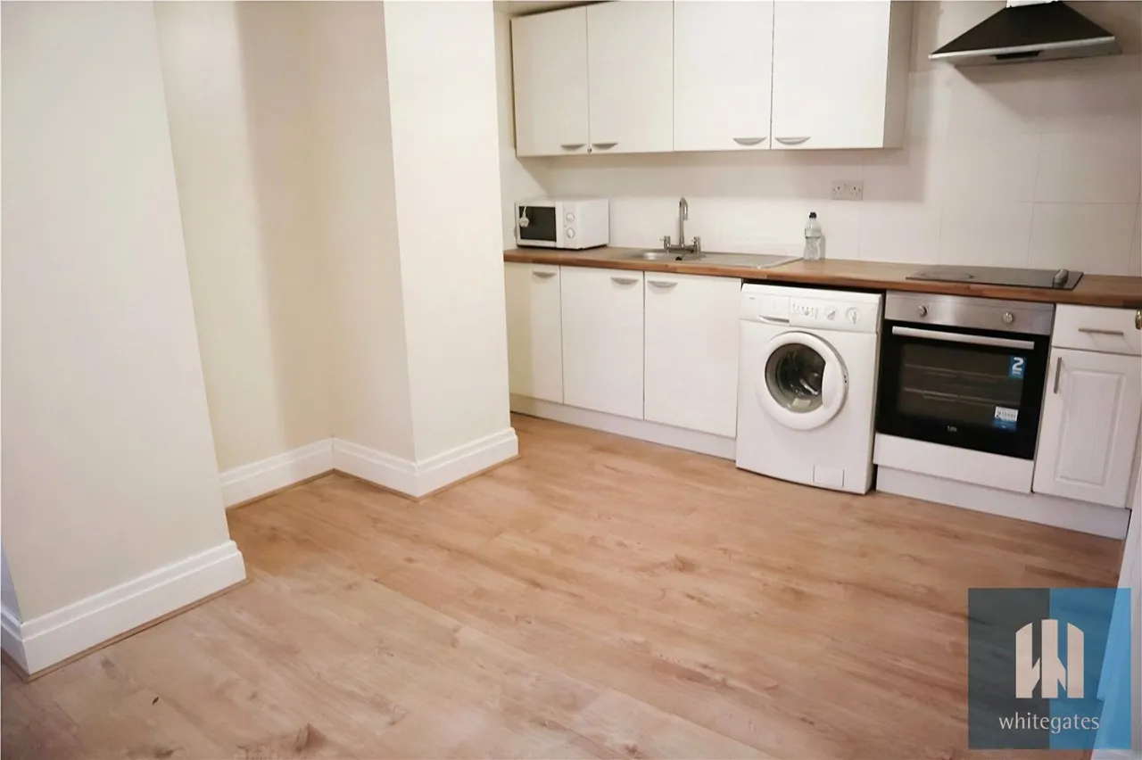May Street, Crosland Moor, HD4, photo 3