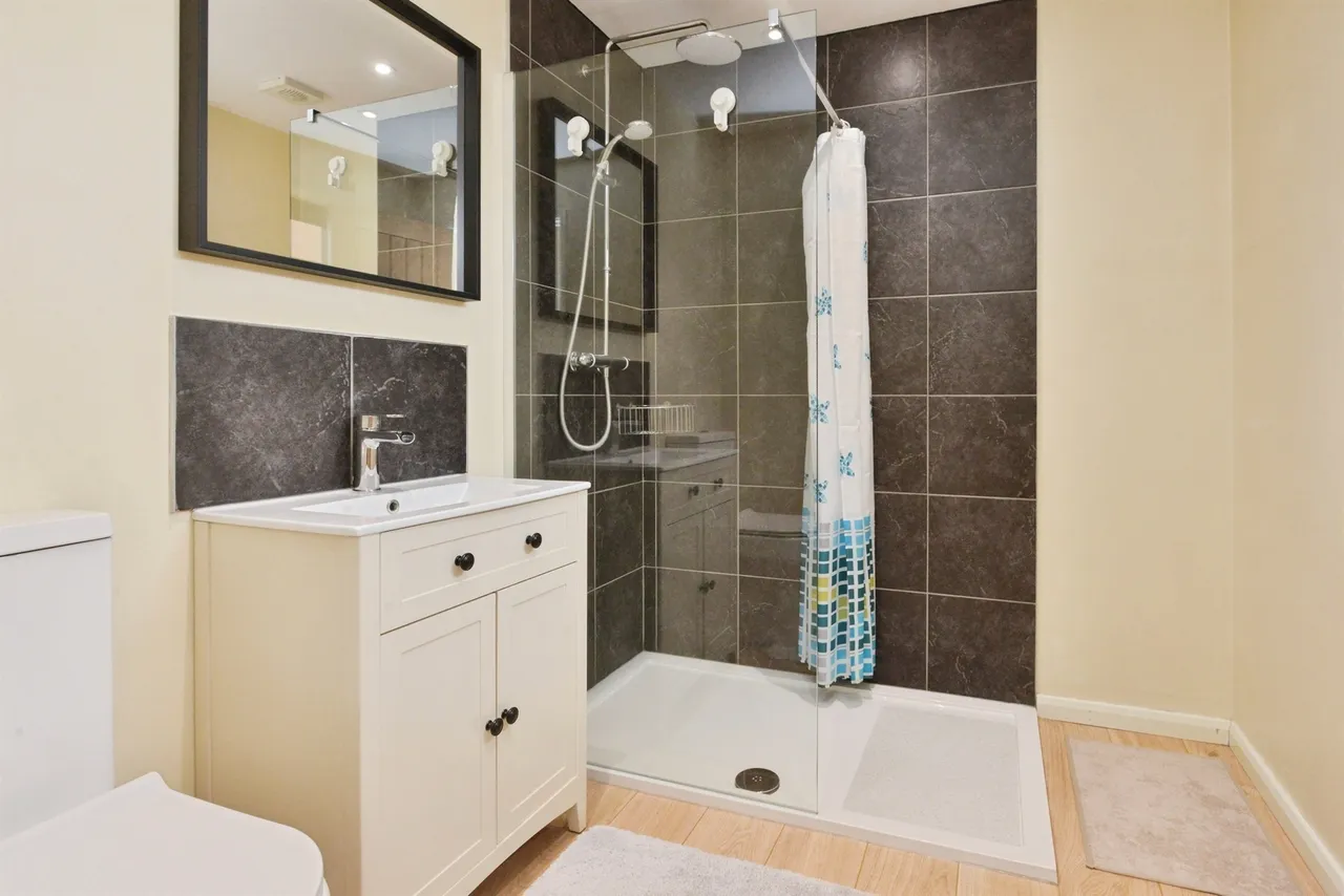 Trueman Place, Oldbrook, MK6, photo 11