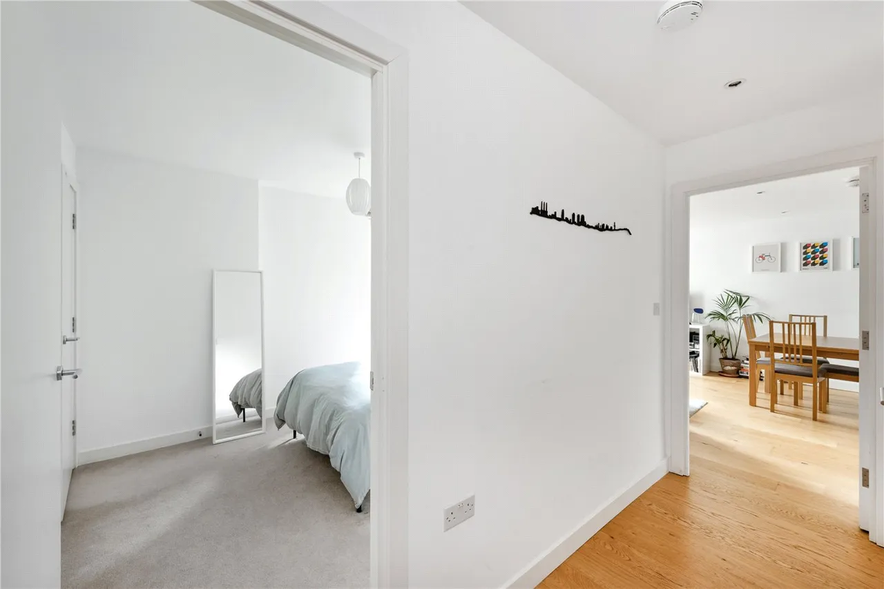Devizes Street, London, N1, photo 8