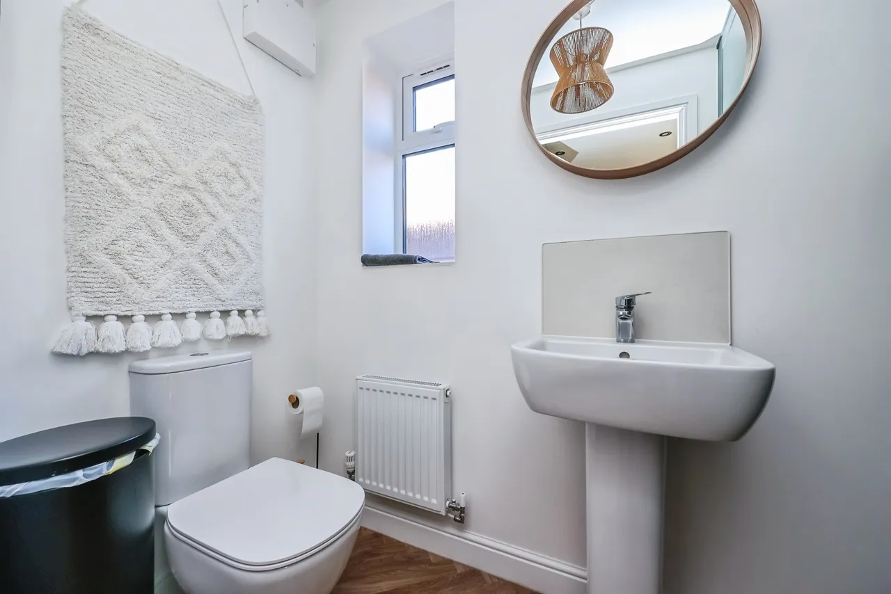 South Lake Close, Bestwood Village, NG6, photo 11