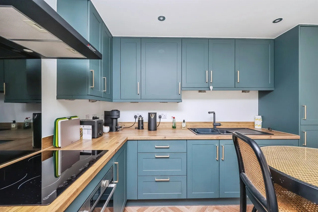 South Lake Close, Bestwood Village, NG6, photo 9