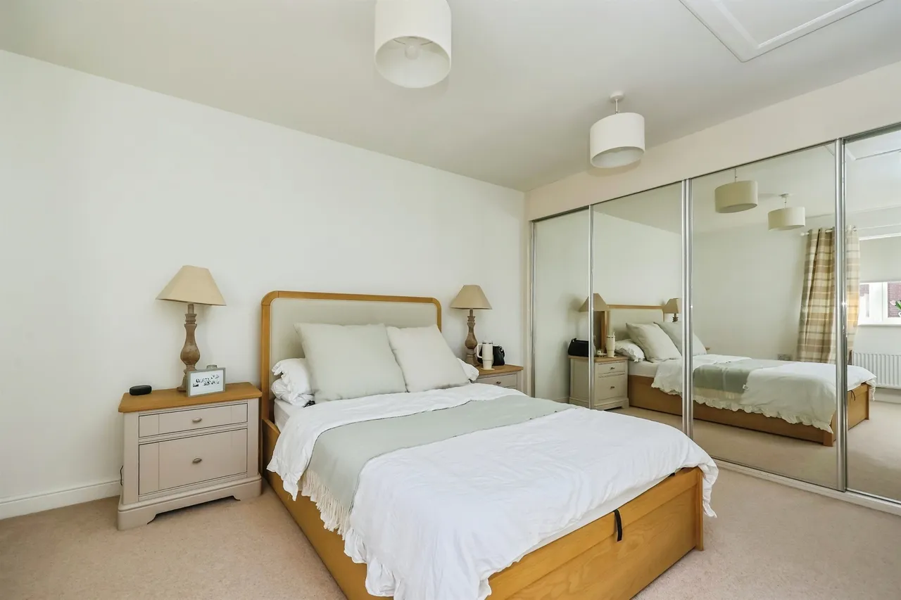 South Lake Close, Bestwood Village, NG6, photo 13