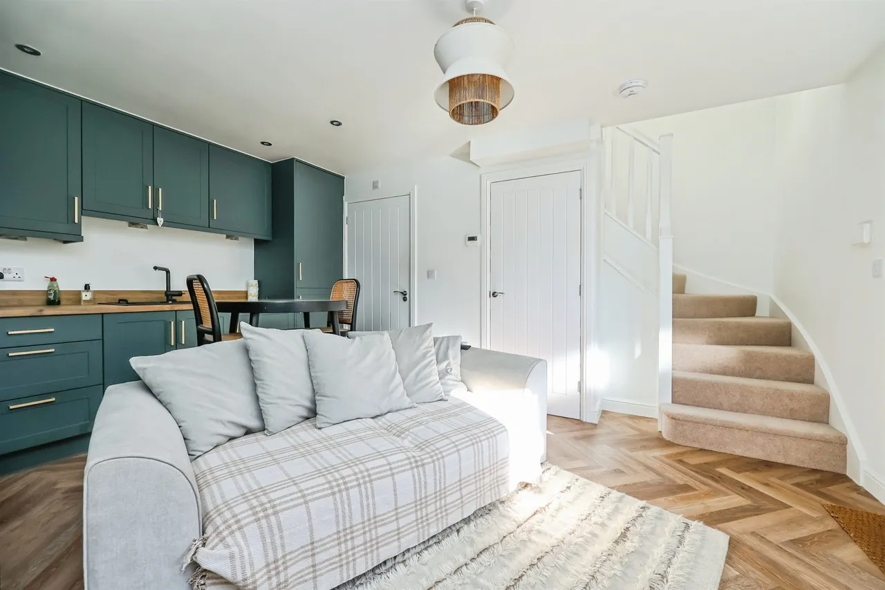 South Lake Close, Bestwood Village, NG6, photo 6