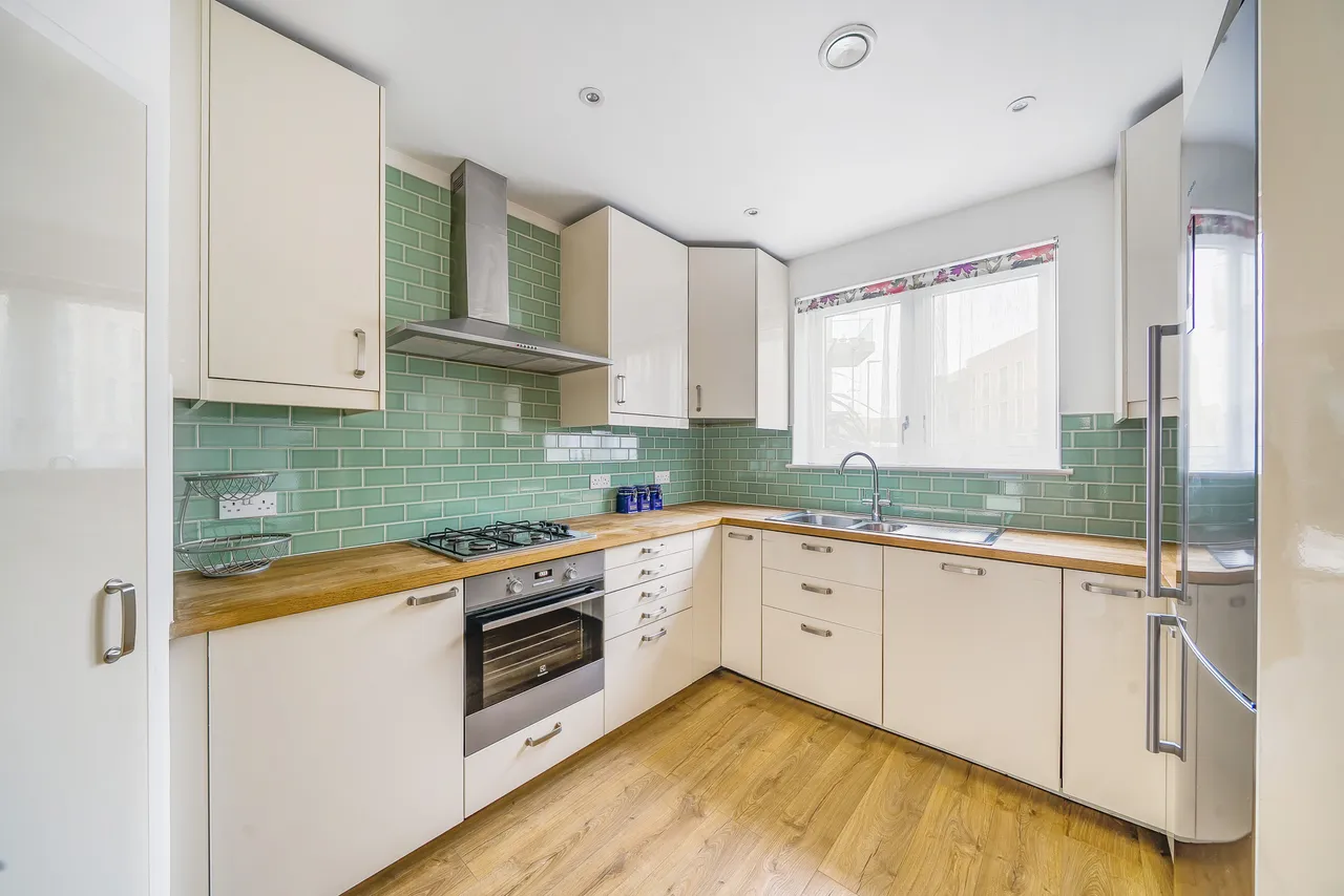 21 Coxwell Boulevard, London, photo 4