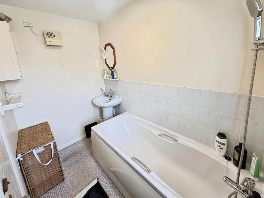 Acorn Close, Bicester, OX26, photo 9