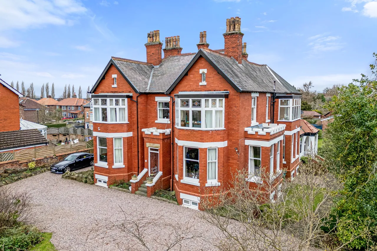8 bed house for sale, Didsbury Road, Heaton Mersey, SK4