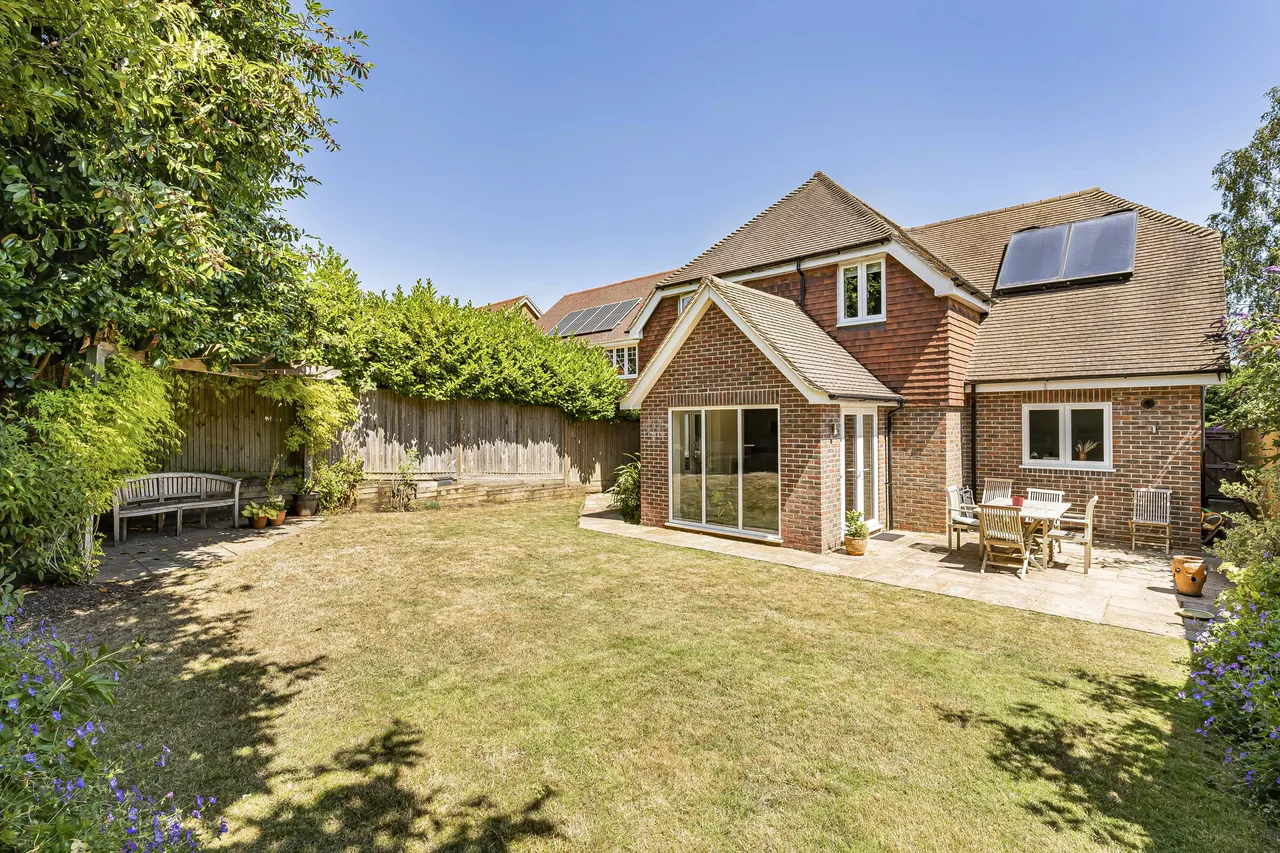 Lymington Bottom Road, Four Marks, GU34, photo 4