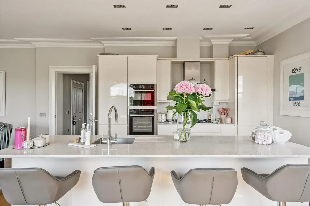 Thornton Place, Clapham Common North Side, SW4, photo 2