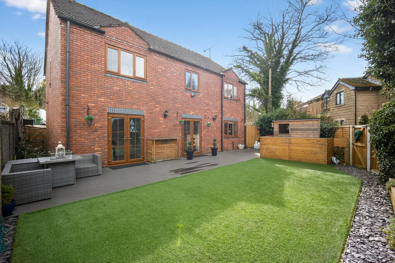 Manor Road, Woodley, SK6, photo 2