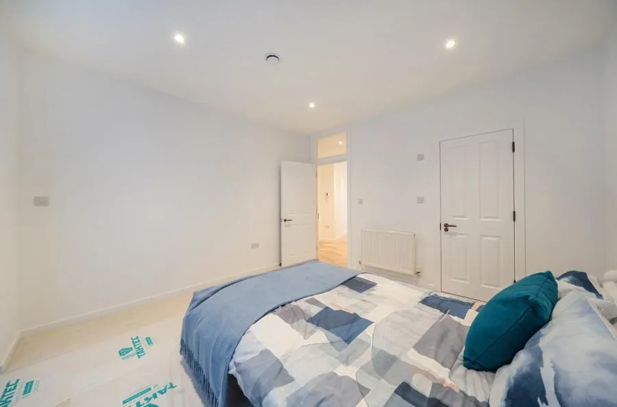 Jeddo Road, London, W12, photo 14