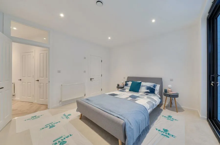 Jeddo Road, London, W12, photo 12