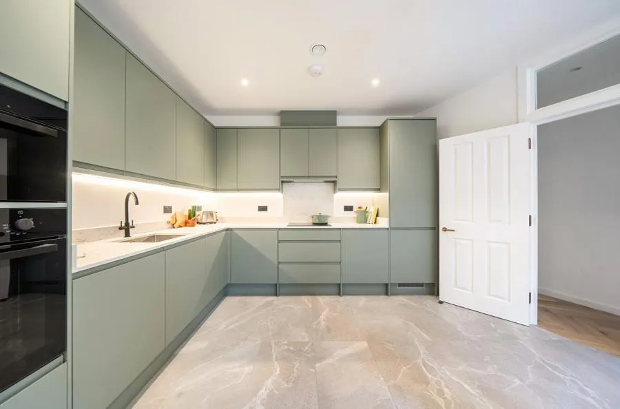 Jeddo Road, London, W12, photo 16