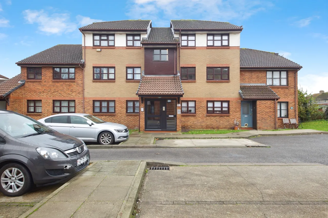 Conifer Way, Wembley, HA0, photo 16
