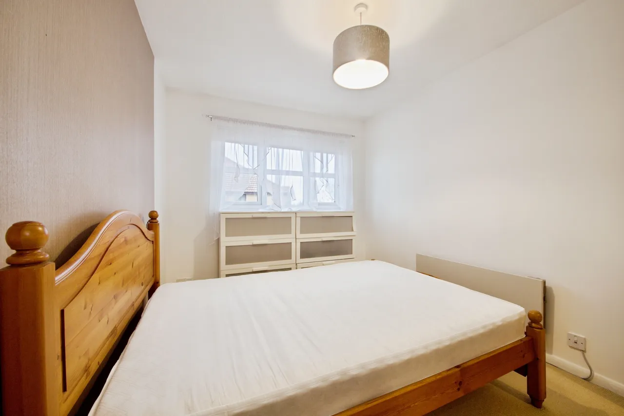 Conifer Way, Wembley, HA0, photo 7
