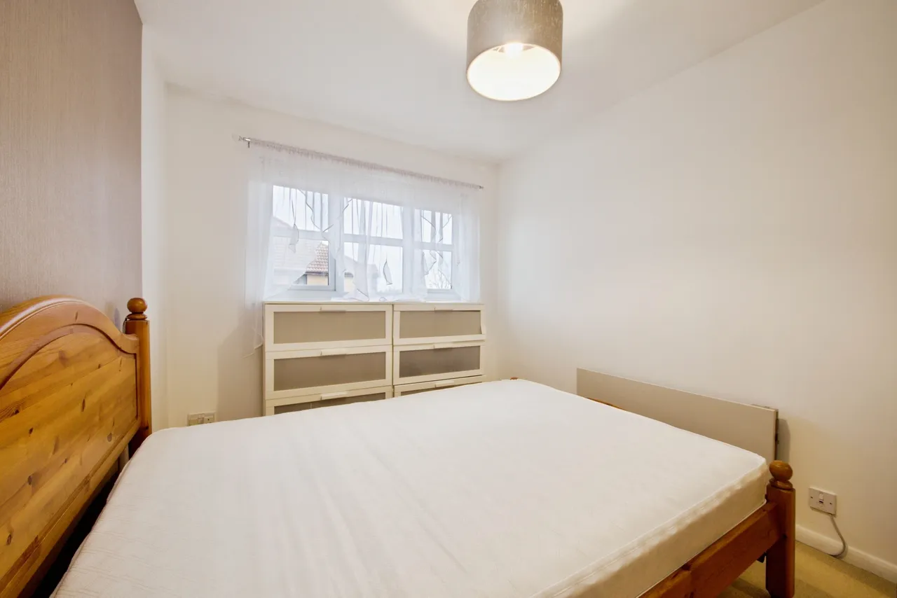 Conifer Way, Wembley, HA0, photo 9