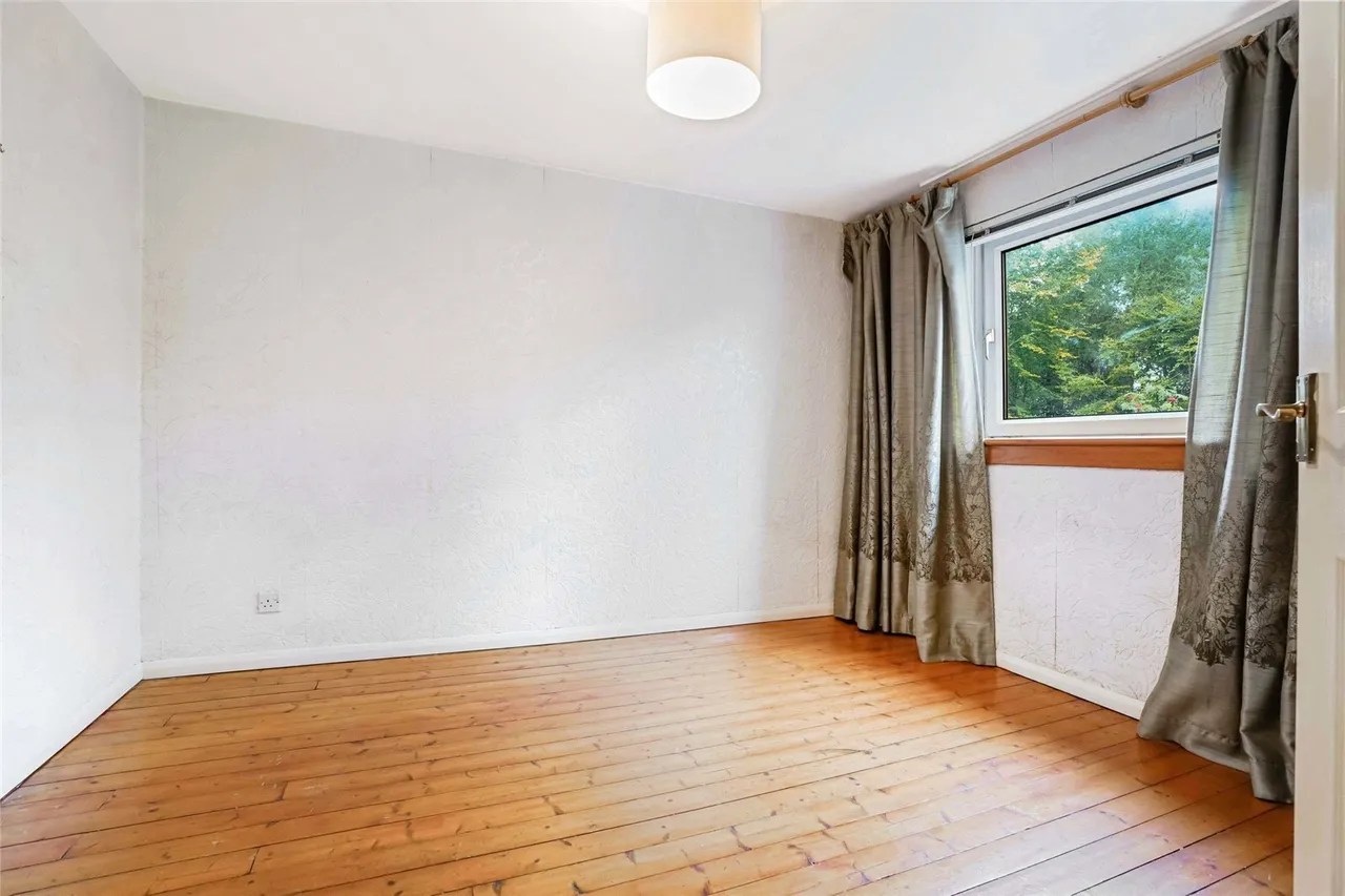 Woodhead Grove, Cumbernauld, Glasgow, North Lanarkshire, G68, photo 15