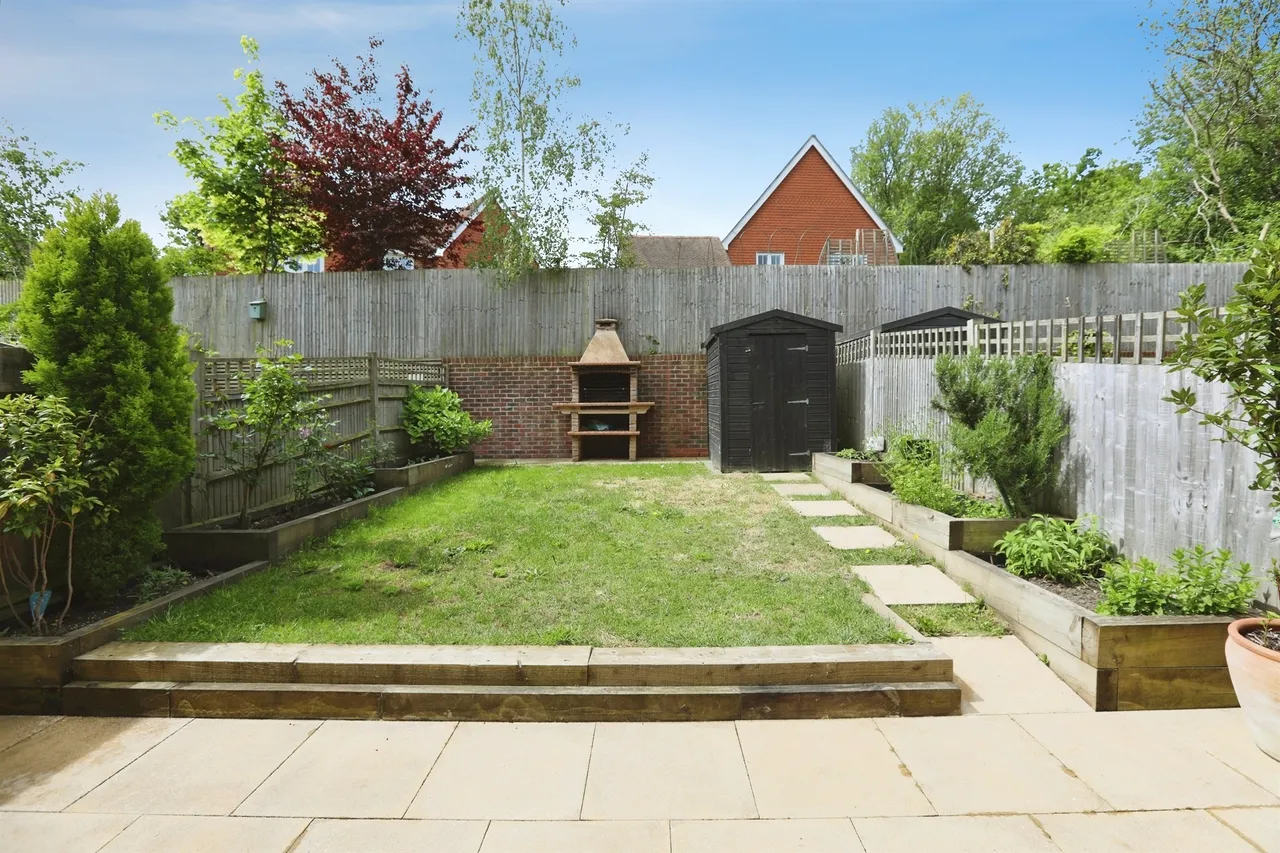 Bluebell Lane, Sharpthorne, East Grinstead, photo 12