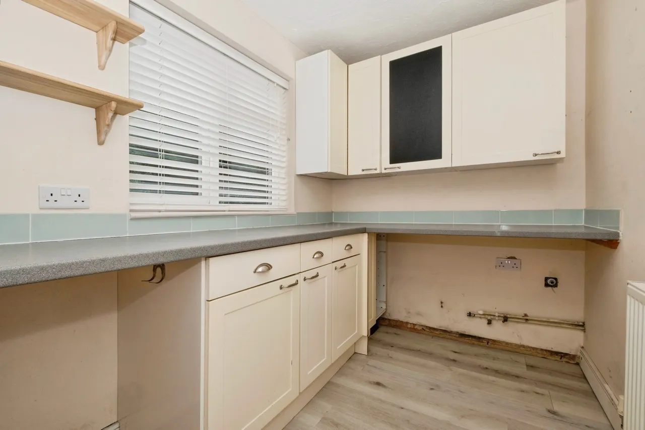 Pretoria Avenue, Midhurst, GU29, photo 19