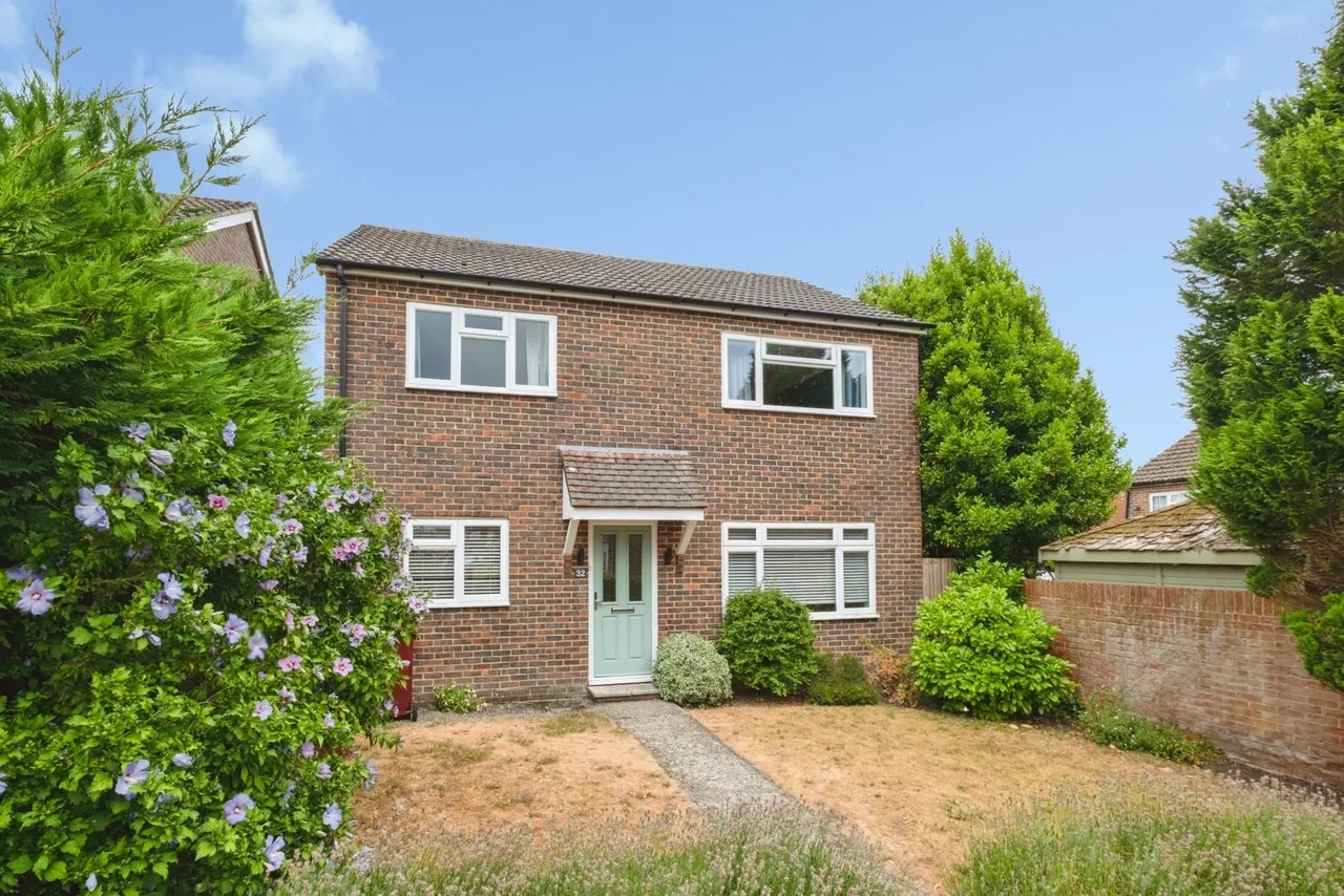 Pretoria Avenue, Midhurst, GU29, photo 12