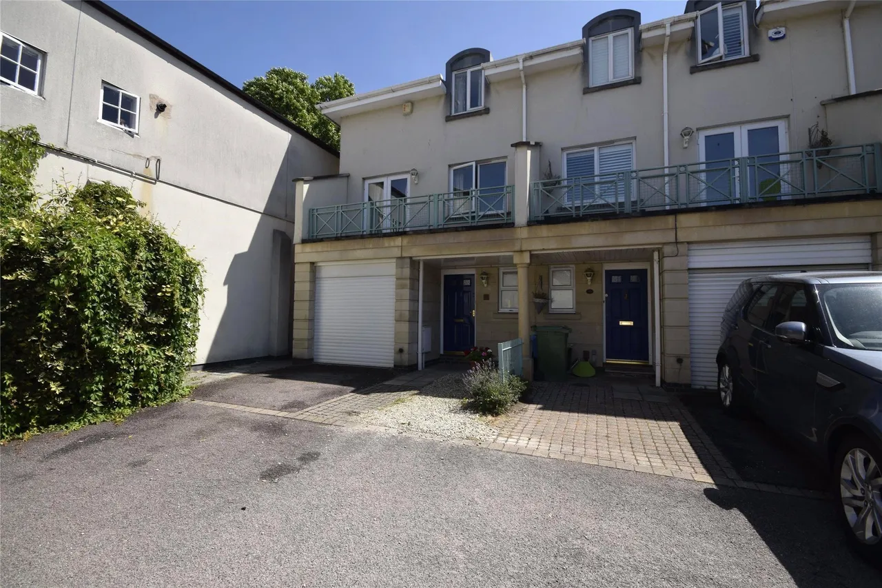 Sheldons Court, Gloucestershire, Winchcombe Street, GL52 2NR, photo 5