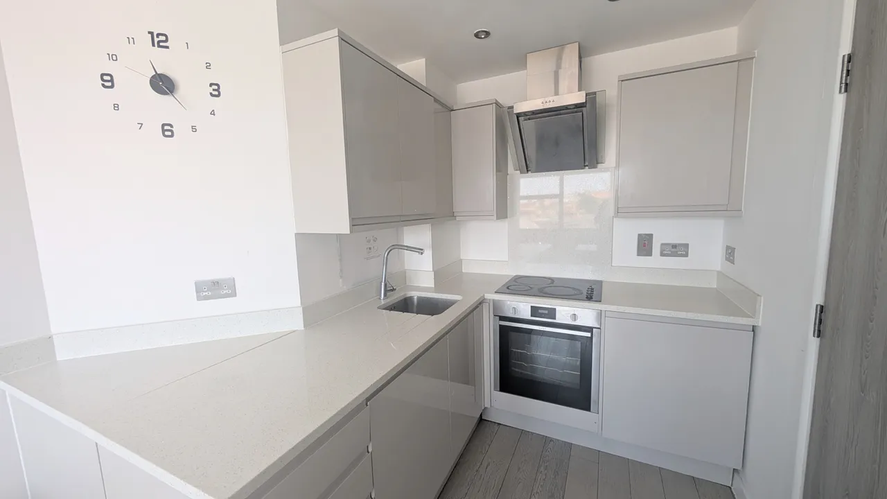 Northolt Road, Harrow, HA2, photo 2