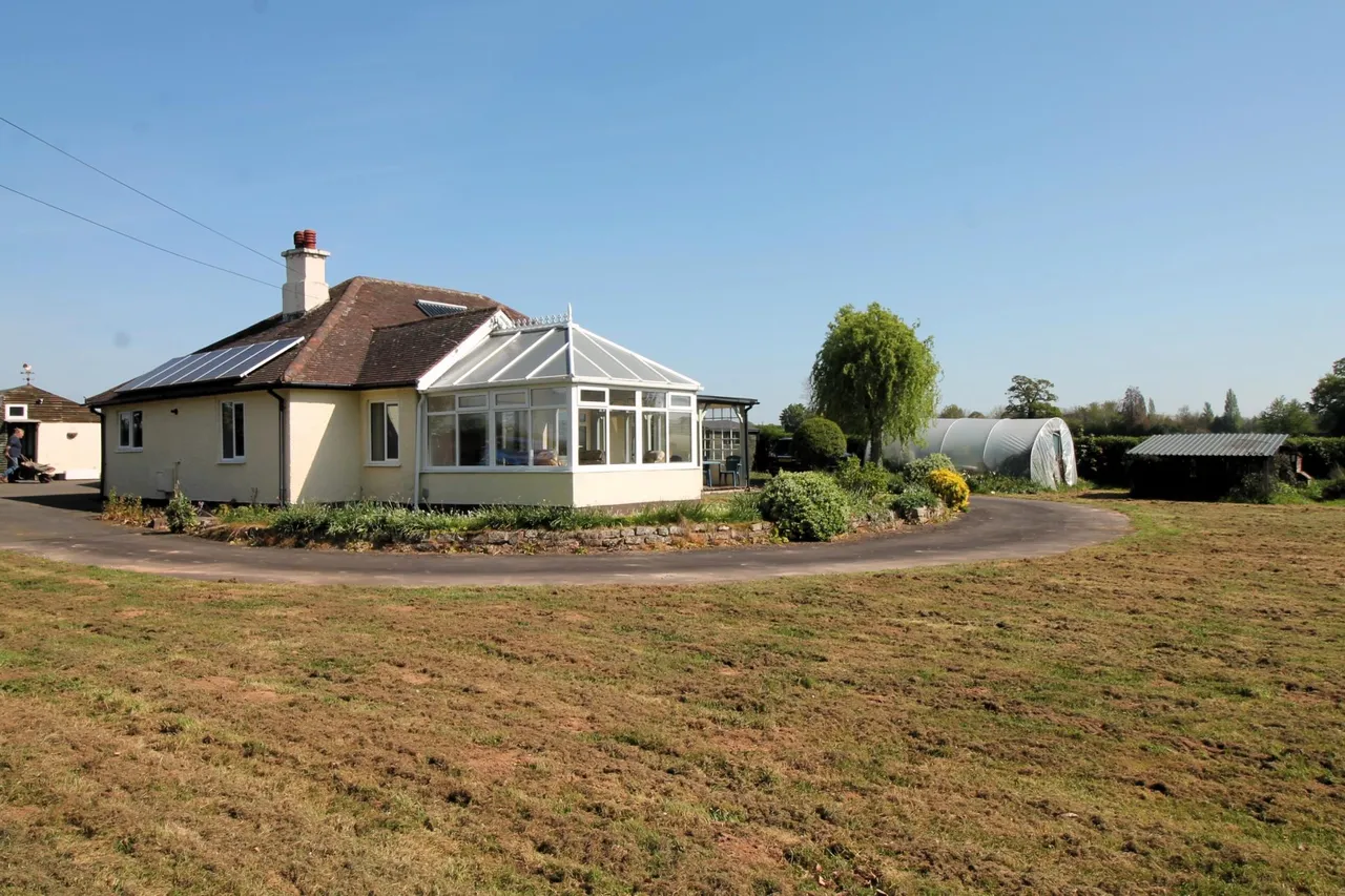 Whitestone, Hereford, HR1, photo 17
