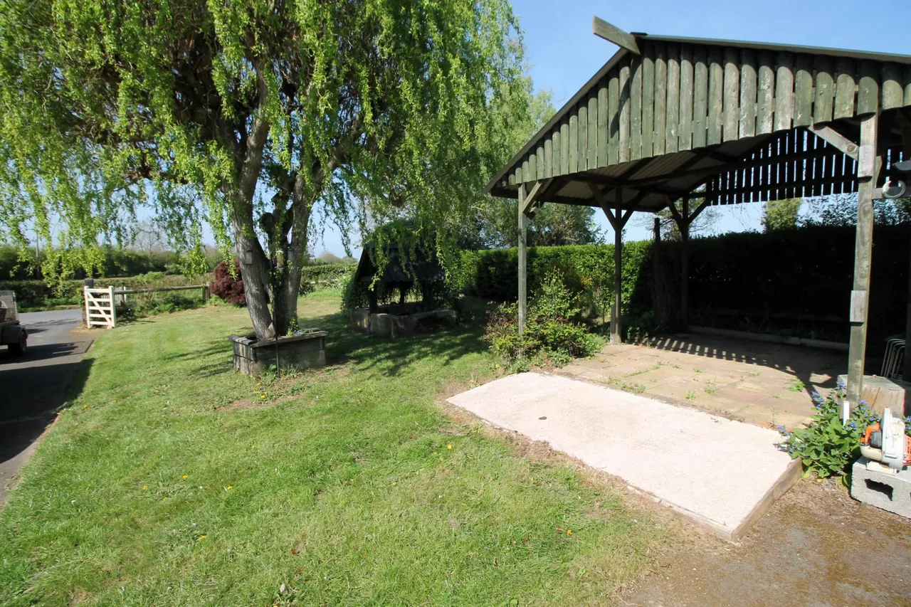 Whitestone, Hereford, HR1, photo 14