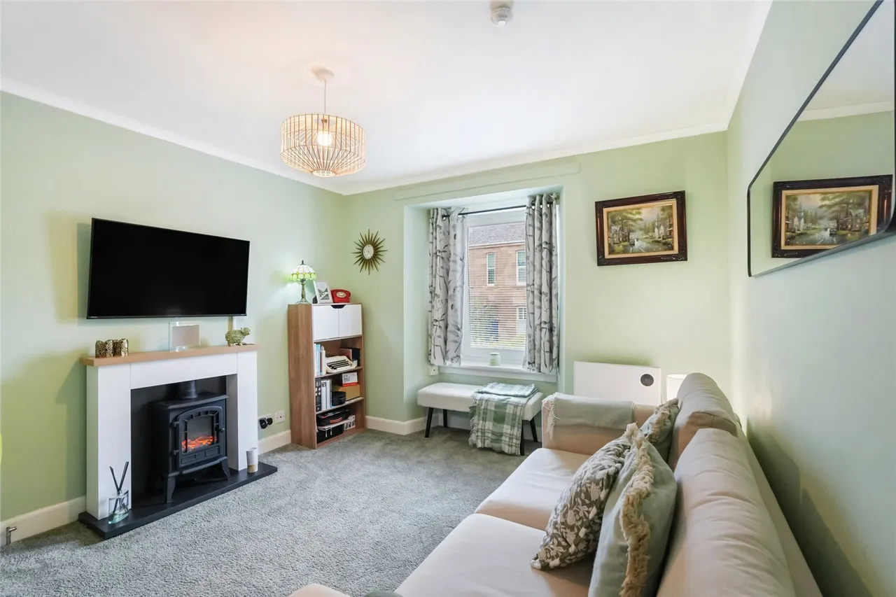 Waterside Street, Largs, North Ayrshire, KA30, photo 2